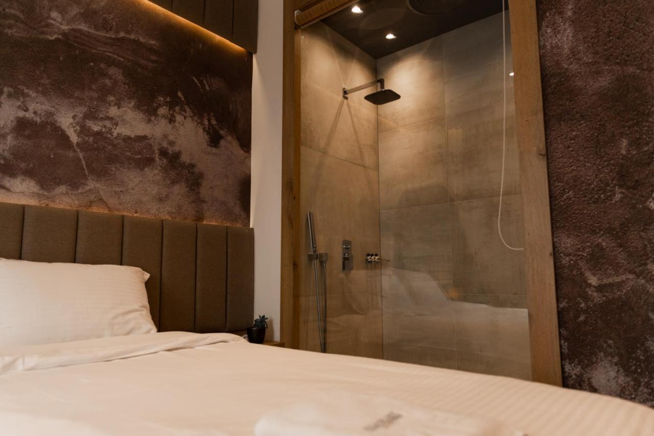 Roadside Hotel Lipjan Ngoại thất bức ảnh